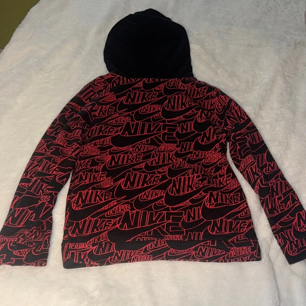 Nike S Kids Black and Red Logo Hoodie